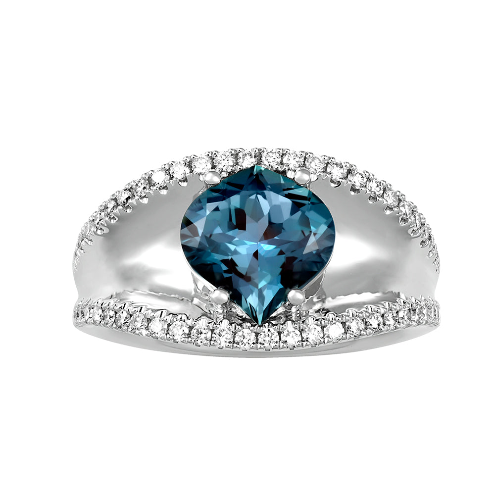Alexandrite & Diamond Ring