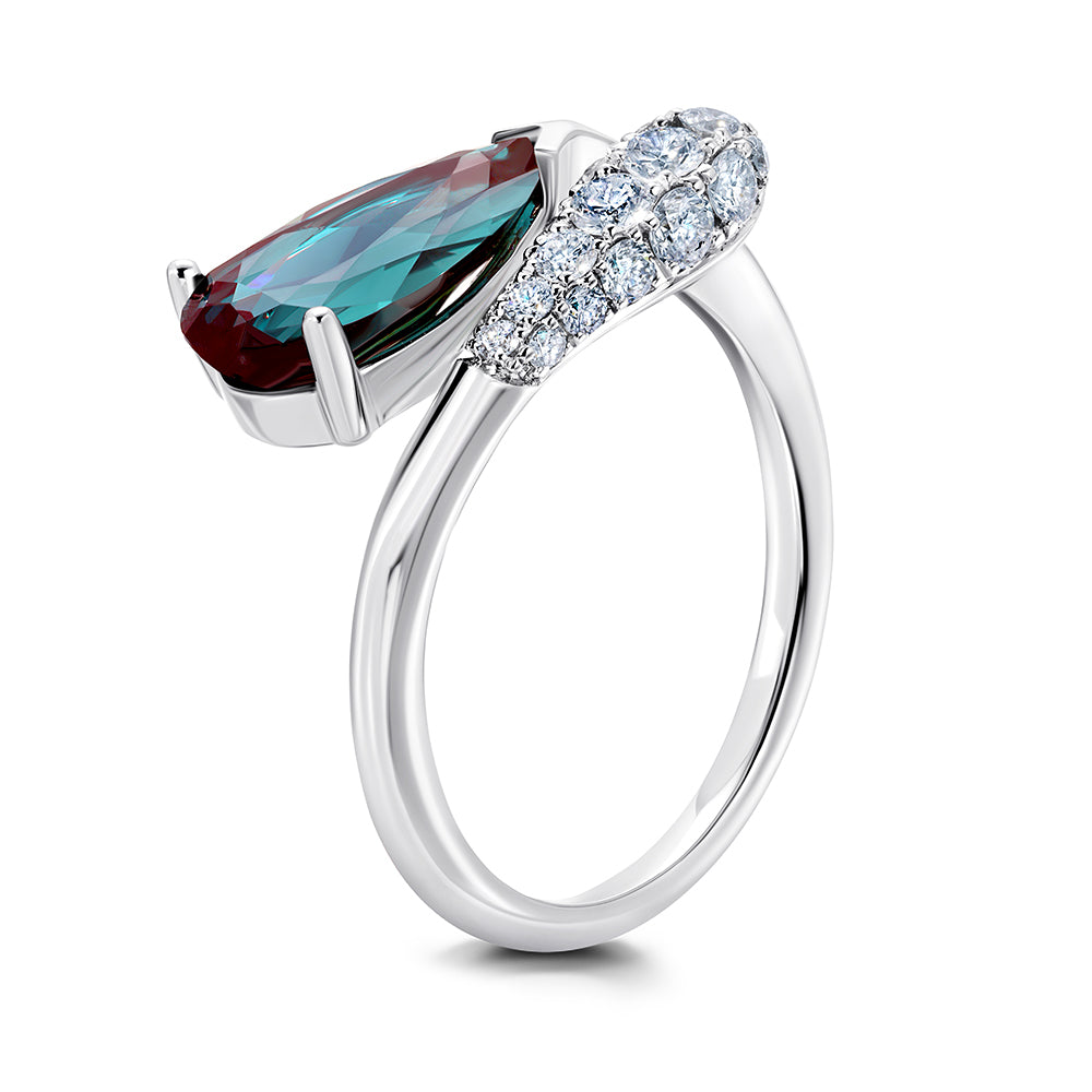 Alexandrite & Diamond Ring